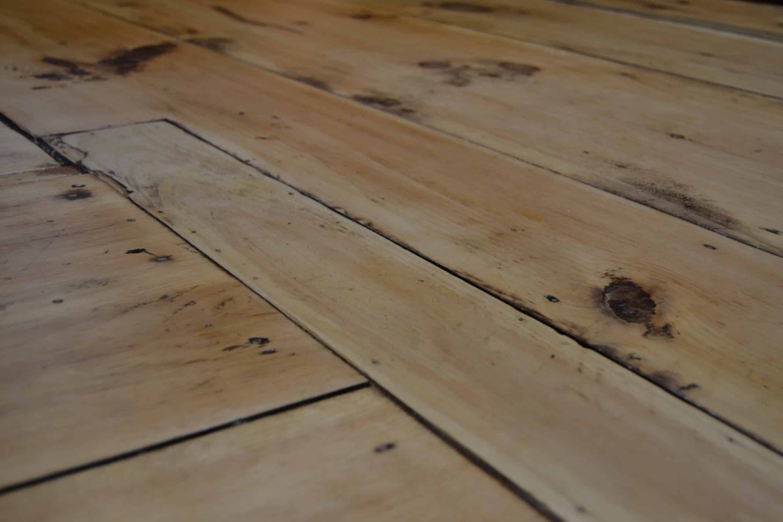 Wide plank deals pine flooring