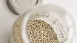 freezing rye wheat berries, frozen grains in jar